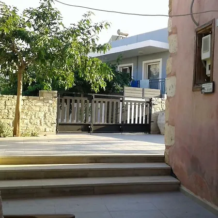 بيت للعطل Erasmia ريثيمنو